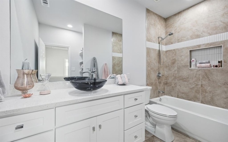 236 Hilltop Drive, Ennis, TX 75119, 3 Bedrooms Bedrooms, ,2 BathroomsBathrooms,Residential,For Sale,236 Hilltop Drive,0,21023025
