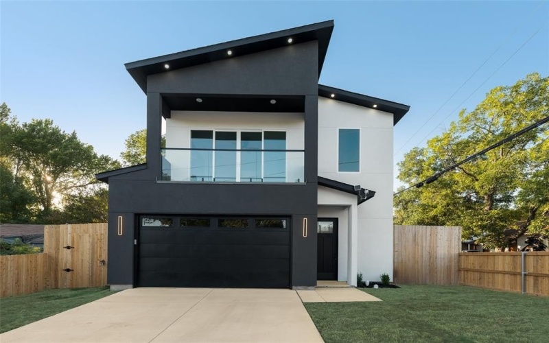 1651 E Overton Street, Dallas, TX 75216, 4 Bedrooms Bedrooms, ,2 BathroomsBathrooms,Residential,For Sale,1651 E Overton Street,0,21025007