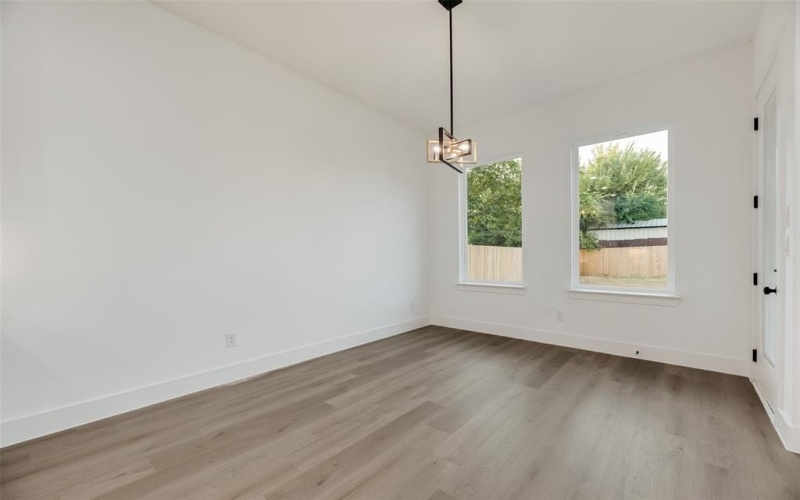 1651 E Overton Street, Dallas, TX 75216, 4 Bedrooms Bedrooms, ,2 BathroomsBathrooms,Residential,For Sale,1651 E Overton Street,0,21025007