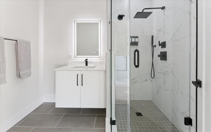 1512 Seegar Street #101, Dallas, TX 75215, 3 Bedrooms Bedrooms, ,3 BathroomsBathrooms,Residential,For Sale,1512 Seegar Street,0,21035196