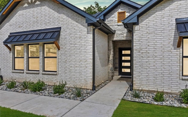 1832 S Park Avenue, Denison, TX 75020, 4 Bedrooms Bedrooms, ,3 BathroomsBathrooms,Residential,For Sale,1832 S Park Avenue,0,21035977