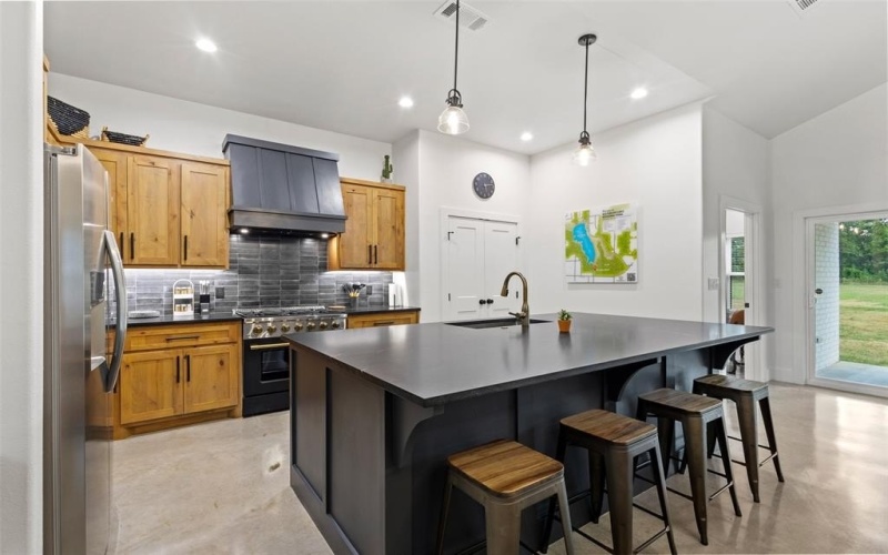 1832 S Park Avenue, Denison, TX 75020, 4 Bedrooms Bedrooms, ,3 BathroomsBathrooms,Residential,For Sale,1832 S Park Avenue,0,21035977