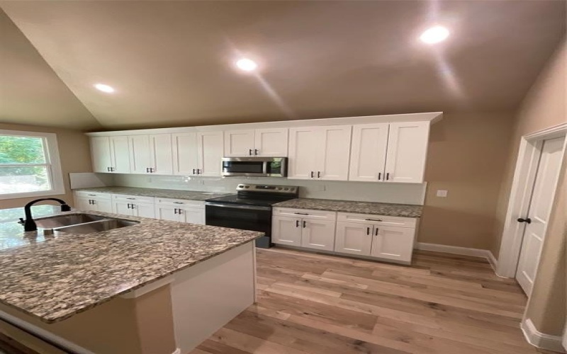 1116 E Pulaski Street, Fort Worth, TX 76104, 4 Bedrooms Bedrooms, ,2 BathroomsBathrooms,Residential,For Sale,1116 E Pulaski Street,0,21036303