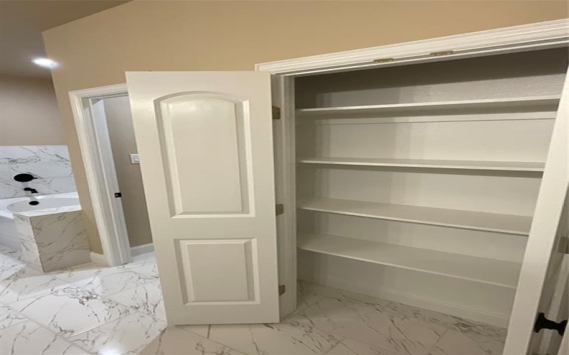 1116 E Pulaski Street, Fort Worth, TX 76104, 4 Bedrooms Bedrooms, ,2 BathroomsBathrooms,Residential,For Sale,1116 E Pulaski Street,0,21036303