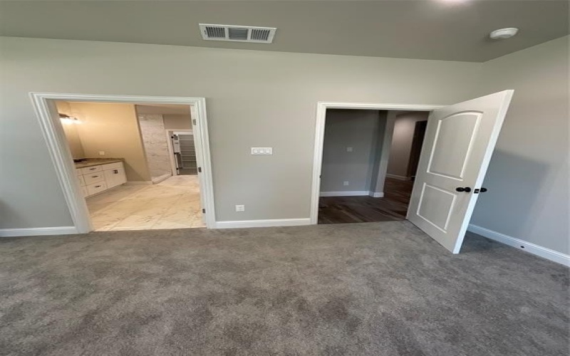 1220 E Leuda Street, Fort Worth, TX 76104, 3 Bedrooms Bedrooms, ,2 BathroomsBathrooms,Residential,For Sale,1220 E Leuda Street,0,21036483