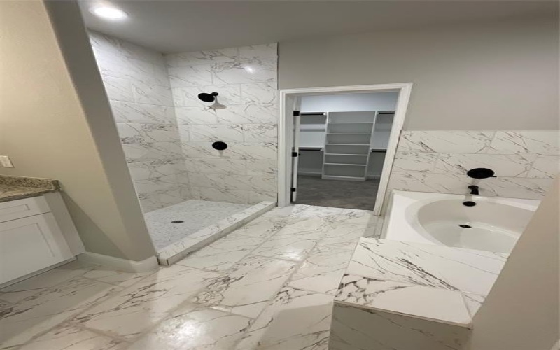 1220 E Leuda Street, Fort Worth, TX 76104, 3 Bedrooms Bedrooms, ,2 BathroomsBathrooms,Residential,For Sale,1220 E Leuda Street,0,21036483