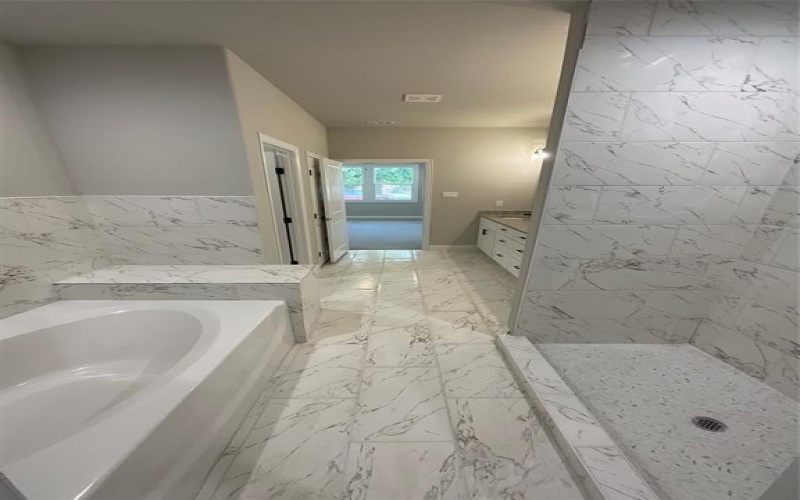 1220 E Leuda Street, Fort Worth, TX 76104, 3 Bedrooms Bedrooms, ,2 BathroomsBathrooms,Residential,For Sale,1220 E Leuda Street,0,21036483