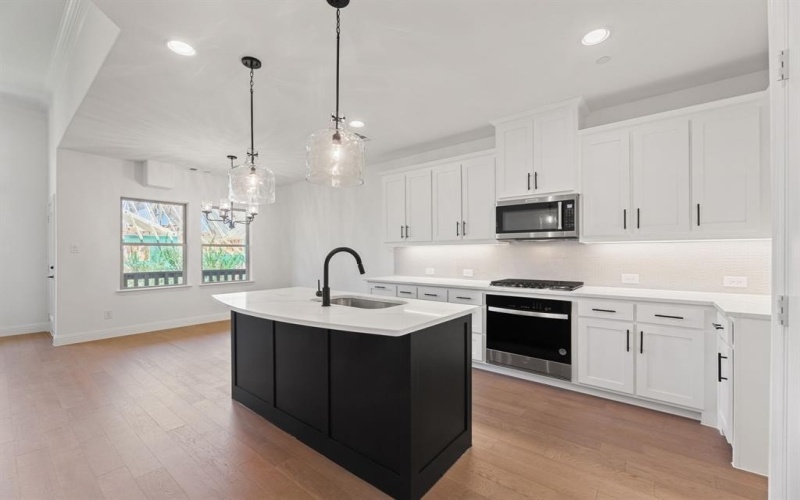 108 Kensington Drive, Lewisville, TX 75067, 3 Habitaciones Habitaciones , ,2 BañosBaños,Residential,En Venta,108 Kensington Drive,0,21036868