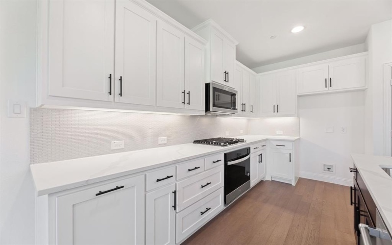 108 Kensington Drive, Lewisville, TX 75067, 3 Habitaciones Habitaciones , ,2 BañosBaños,Residential,En Venta,108 Kensington Drive,0,21036868