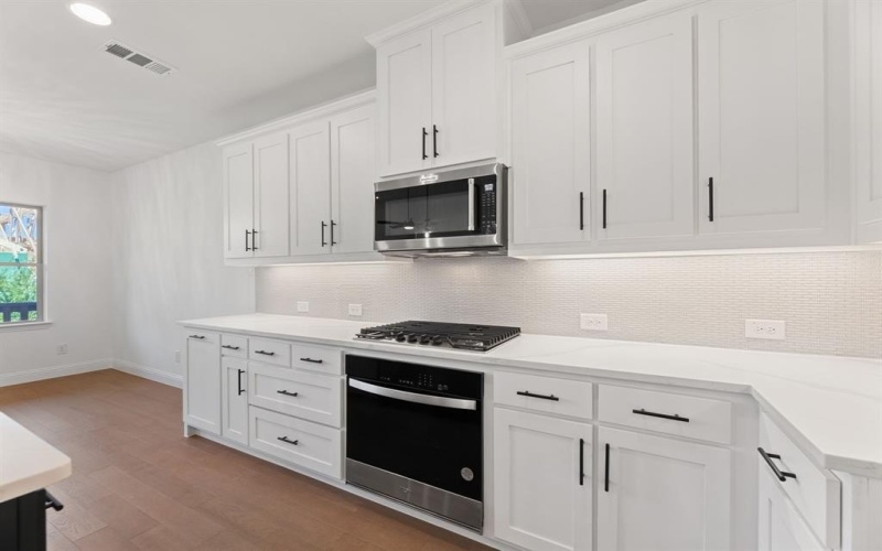108 Kensington Drive, Lewisville, TX 75067, 3 Habitaciones Habitaciones , ,2 BañosBaños,Residential,En Venta,108 Kensington Drive,0,21036868