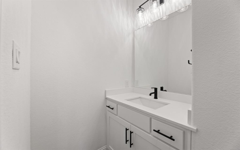 108 Kensington Drive, Lewisville, TX 75067, 3 Habitaciones Habitaciones , ,2 BañosBaños,Residential,En Venta,108 Kensington Drive,0,21036868