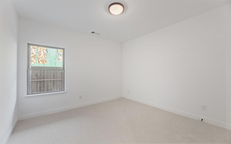 108 Kensington Drive, Lewisville, TX 75067, 3 Habitaciones Habitaciones , ,2 BañosBaños,Residential,En Venta,108 Kensington Drive,0,21036868