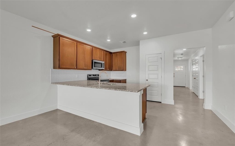 1106 S College Avenue, Troy, TX 76579, 3 Bedrooms Bedrooms, ,2 BathroomsBathrooms,Residential,For Sale,1106 S College Avenue,0,21037139