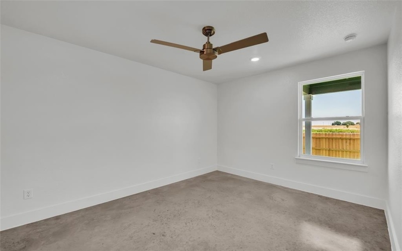1106 S College Avenue, Troy, TX 76579, 3 Bedrooms Bedrooms, ,2 BathroomsBathrooms,Residential,For Sale,1106 S College Avenue,0,21037139
