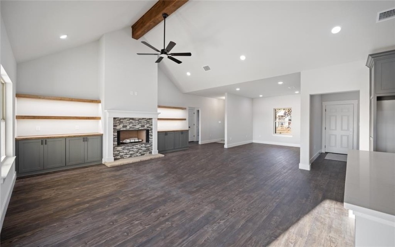403 Sunflower Court, Tolar, TX 76476, 3 Bedrooms Bedrooms, ,2 BathroomsBathrooms,Residential,For Sale,403 Sunflower Court,0,21037244
