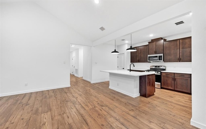 14926 Baikal Drive, Dallas, TX 75253, 4 Habitaciones Habitaciones , ,3 BañosBaños,Residential,En Venta,14926 Baikal Drive,0,21037392