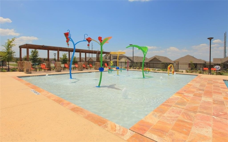 724 Emerald Heights, Lavon, TX 75166, 4 Bedrooms Bedrooms, ,2 BathroomsBathrooms,Residential,For Sale,724 Emerald Heights,0,21037415