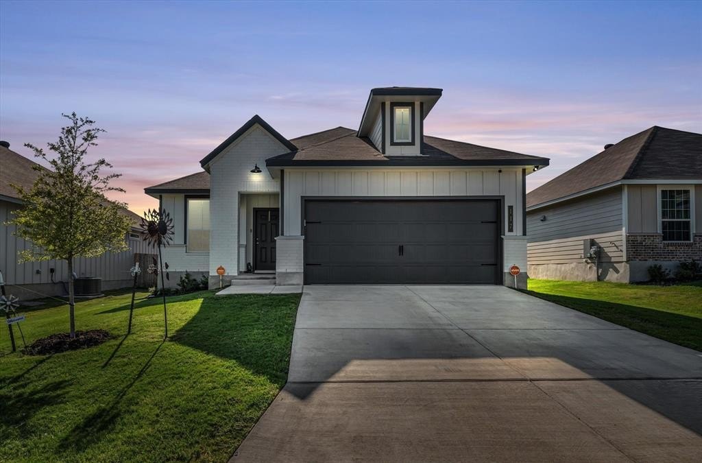117 University Avenue, Troy, TX 76579, 3 Habitaciones Habitaciones , ,2 BañosBaños,Residential,En Venta,117 University Avenue,0,21037542