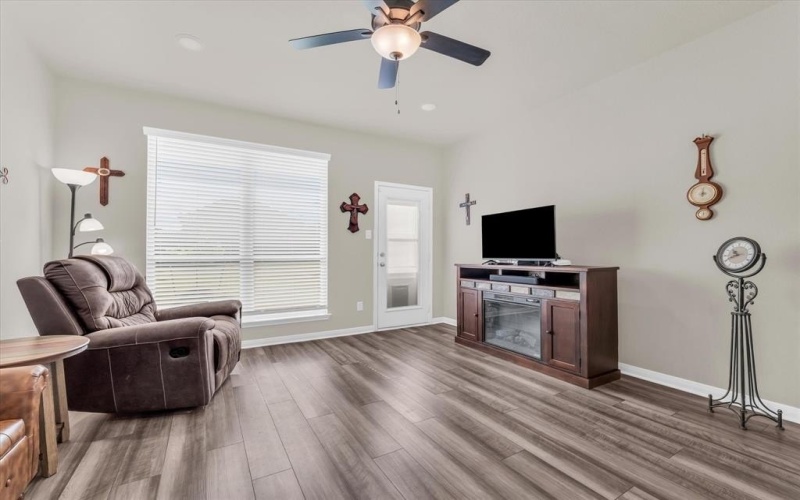117 University Avenue, Troy, TX 76579, 3 Habitaciones Habitaciones , ,2 BañosBaños,Residential,En Venta,117 University Avenue,0,21037542
