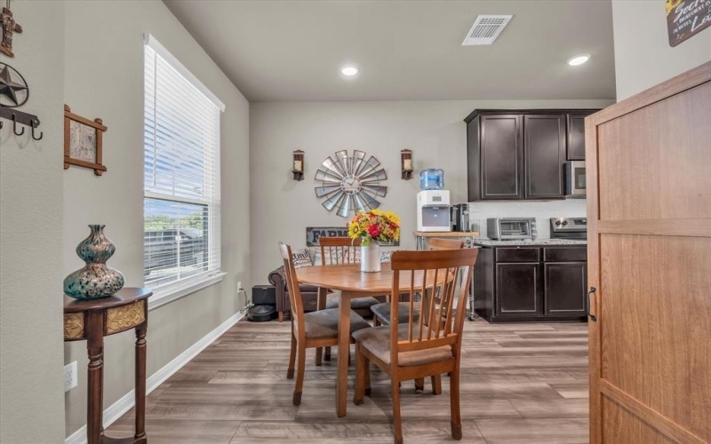 117 University Avenue, Troy, TX 76579, 3 Habitaciones Habitaciones , ,2 BañosBaños,Residential,En Venta,117 University Avenue,0,21037542
