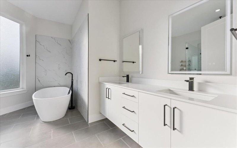 1508 Seegar Street #101, Dallas, TX 75215, 3 Bedrooms Bedrooms, ,3 BathroomsBathrooms,Residential,For Sale,1508 Seegar Street,0,21037588
