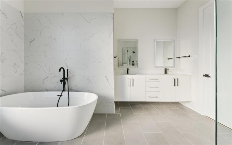 1508 Seegar Street #101, Dallas, TX 75215, 3 Bedrooms Bedrooms, ,3 BathroomsBathrooms,Residential,For Sale,1508 Seegar Street,0,21037588