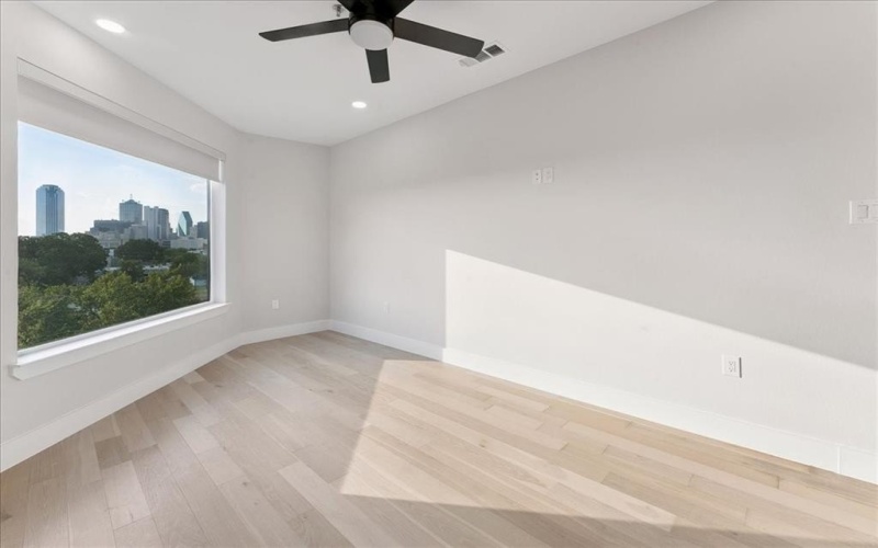 1508 Seegar Street #101, Dallas, TX 75215, 3 Bedrooms Bedrooms, ,3 BathroomsBathrooms,Residential,For Sale,1508 Seegar Street,0,21037588