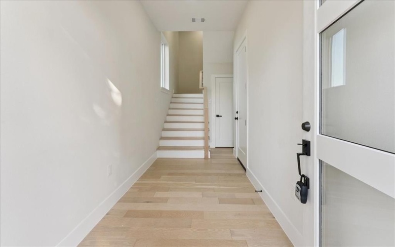 1508 Seegar Street #101, Dallas, TX 75215, 3 Bedrooms Bedrooms, ,3 BathroomsBathrooms,Residential,For Sale,1508 Seegar Street,0,21037588