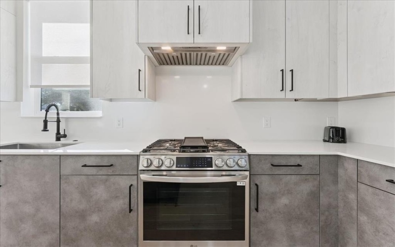 1508 Seegar Street #101, Dallas, TX 75215, 3 Bedrooms Bedrooms, ,3 BathroomsBathrooms,Residential,For Sale,1508 Seegar Street,0,21037588
