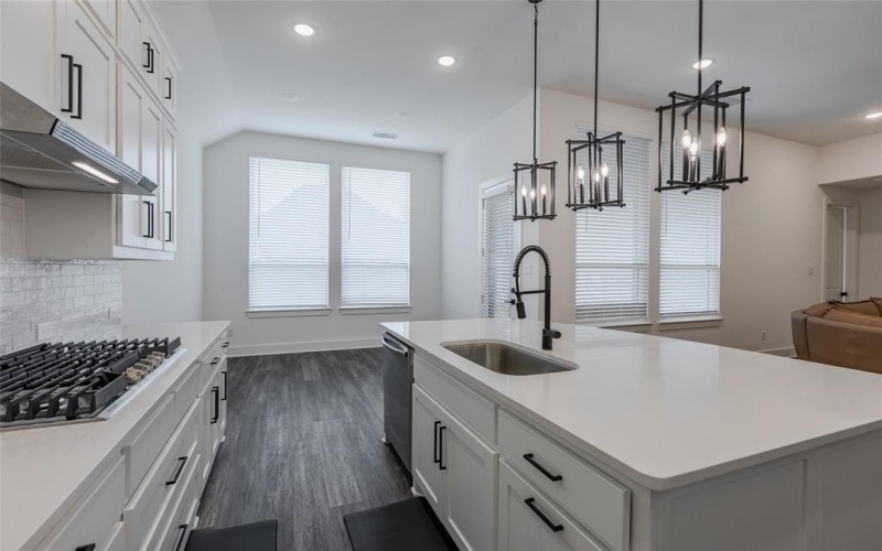 3509 Mescalbean Drive, McKinney, TX 75071, 4 Bedrooms Bedrooms, ,2 BathroomsBathrooms,Residential,For Sale,3509 Mescalbean Drive,0,21037617
