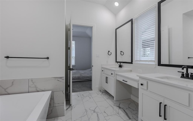 3509 Mescalbean Drive, McKinney, TX 75071, 4 Bedrooms Bedrooms, ,2 BathroomsBathrooms,Residential,For Sale,3509 Mescalbean Drive,0,21037617