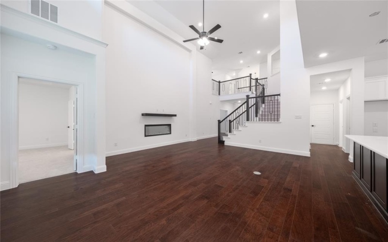2100 Valencia Drive, Little Elm, TX 75068, 4 Bedrooms Bedrooms, ,3 BathroomsBathrooms,Residential,For Sale,2100 Valencia Drive,0,21037677
