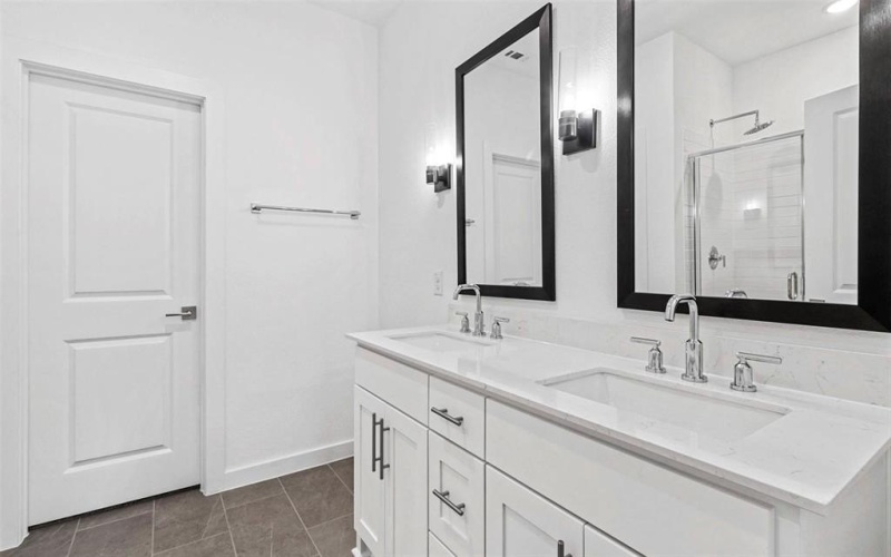 551 Meadowlark Drive, Van Alstyne, TX 75495, 5 Bedrooms Bedrooms, ,3 BathroomsBathrooms,Residential,For Sale,551 Meadowlark Drive,0,21037692