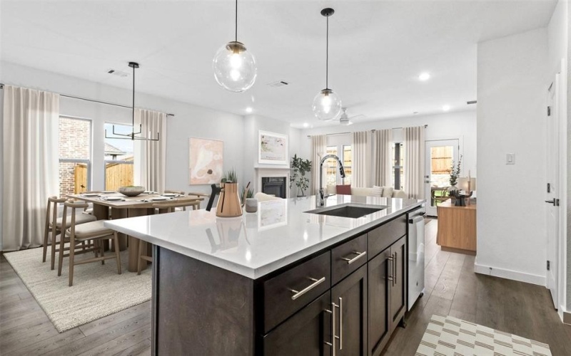 551 Meadowlark Drive, Van Alstyne, TX 75495, 5 Bedrooms Bedrooms, ,3 BathroomsBathrooms,Residential,For Sale,551 Meadowlark Drive,0,21037692