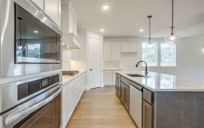 152 Paxton Circle, Arlington, TX 76013, 4 Bedrooms Bedrooms, ,3 BathroomsBathrooms,Residential,For Sale,152 Paxton Circle,0,21037741