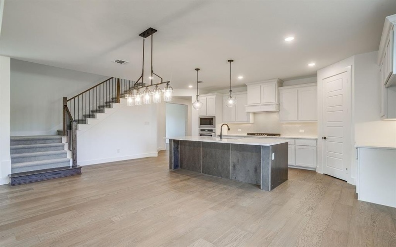 152 Paxton Circle, Arlington, TX 76013, 4 Bedrooms Bedrooms, ,3 BathroomsBathrooms,Residential,For Sale,152 Paxton Circle,0,21037741