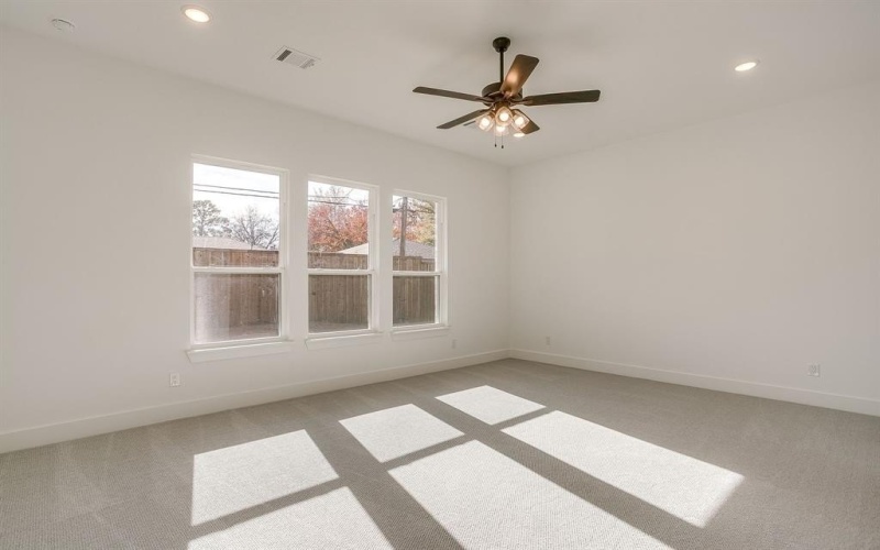 152 Paxton Circle, Arlington, TX 76013, 4 Bedrooms Bedrooms, ,3 BathroomsBathrooms,Residential,For Sale,152 Paxton Circle,0,21037741