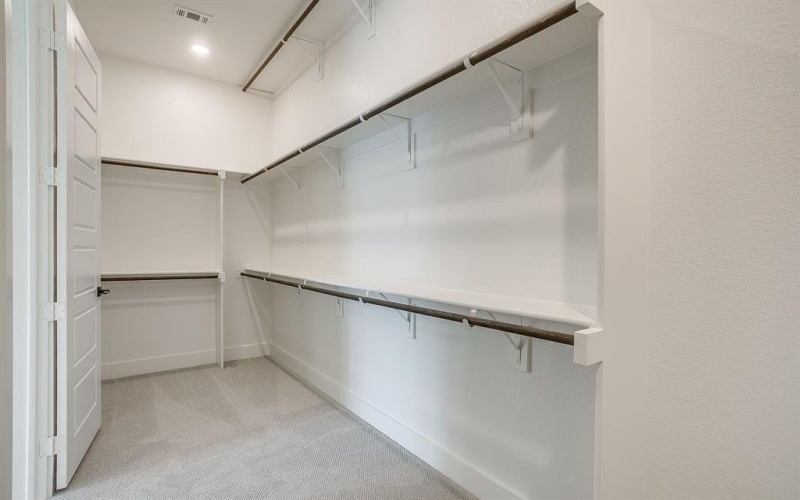 152 Paxton Circle, Arlington, TX 76013, 4 Bedrooms Bedrooms, ,3 BathroomsBathrooms,Residential,For Sale,152 Paxton Circle,0,21037741