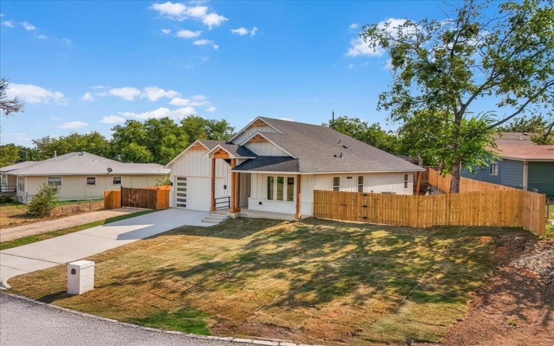 2233 Andover Street, Sansom Park, TX 76114, 4 Habitaciones Habitaciones , ,2 BañosBaños,Residential,En Venta,2233 Andover Street,0,21037758