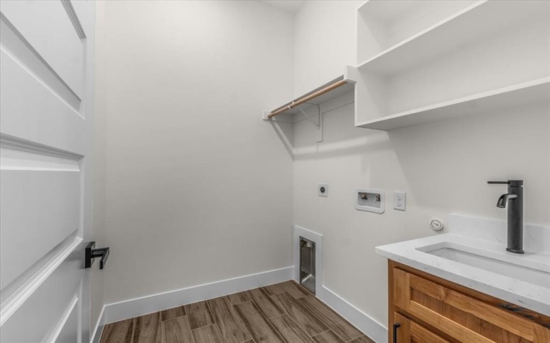 2233 Andover Street, Sansom Park, TX 76114, 4 Habitaciones Habitaciones , ,2 BañosBaños,Residential,En Venta,2233 Andover Street,0,21037758