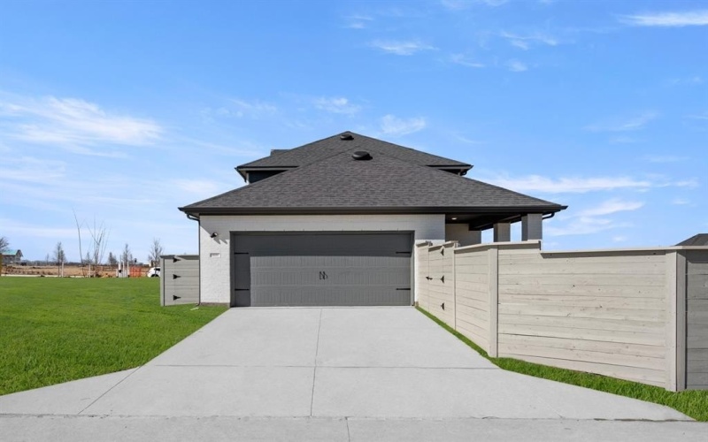 8620 Treeline Parkway, Justin, TX 76247, 3 Bedrooms Bedrooms, ,2 BathroomsBathrooms,Residential,For Sale,8620 Treeline Parkway,0,21038082