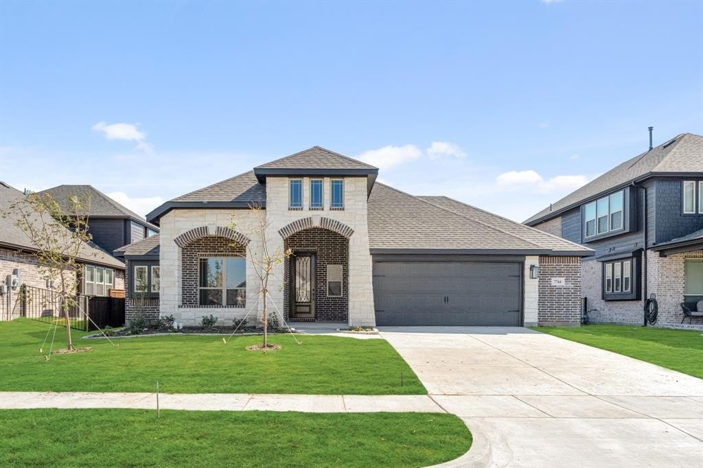 7744 Barley Field Street, Joshua, TX 76058, 3 Bedrooms Bedrooms, ,2 BathroomsBathrooms,Residential,For Sale,7744 Barley Field Street,0,21038126