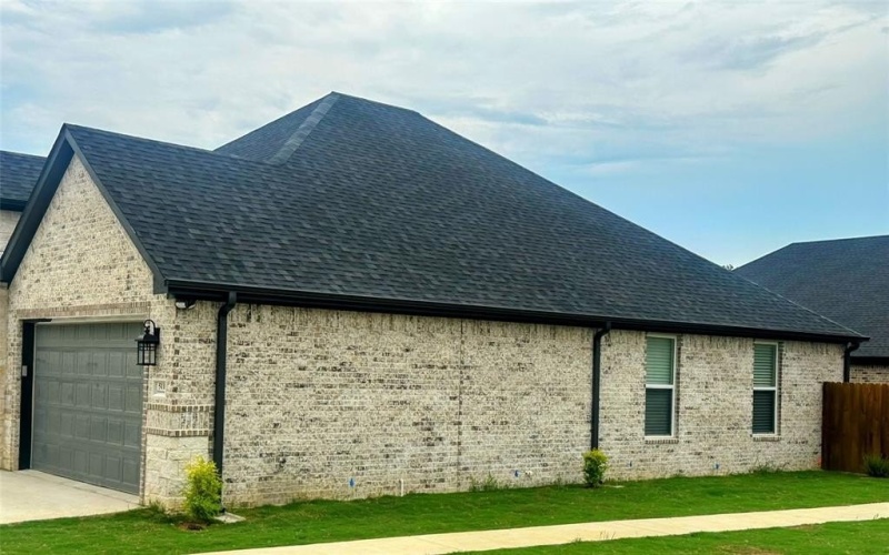 511 Richardson Street, Athens, TX 75751, 4 Bedrooms Bedrooms, ,2 BathroomsBathrooms,Residential,For Sale,511 Richardson Street,0,21038134
