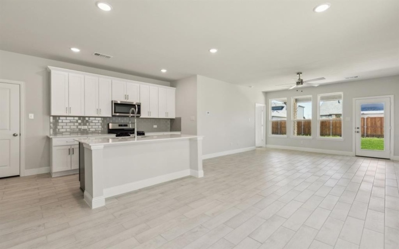 527 Lana Drive, Seagoville, TX 75159, 4 Bedrooms Bedrooms, ,2 BathroomsBathrooms,Residential,For Sale,527 Lana Drive,0,21038141