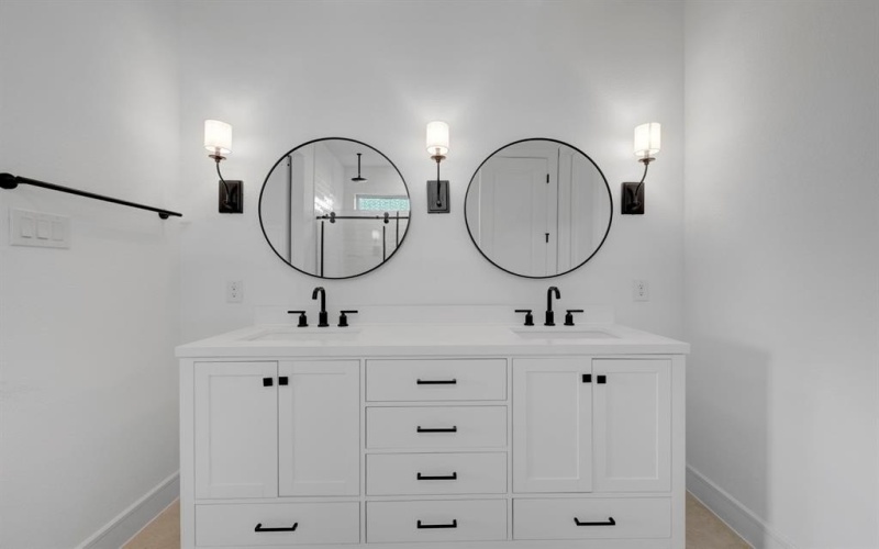 2531 Compassion Court, Heath, TX 75032, 5 Bedrooms Bedrooms, ,3 BathroomsBathrooms,Residential,For Sale,2531 Compassion Court,0,21038272