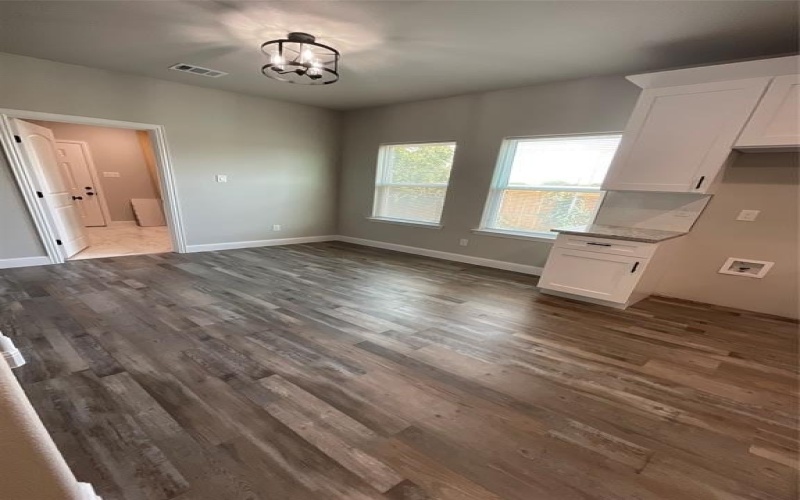 2937 Burton Avenue, Fort Worth, TX 76105, 3 Habitaciones Habitaciones , ,2 BañosBaños,Residential,En Venta,2937 Burton Avenue,0,21038337