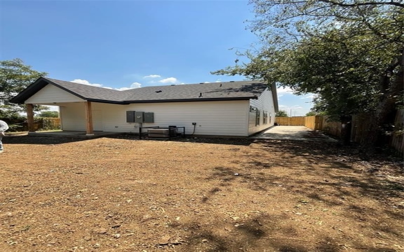 2937 Burton Avenue, Fort Worth, TX 76105, 3 Habitaciones Habitaciones , ,2 BañosBaños,Residential,En Venta,2937 Burton Avenue,0,21038337