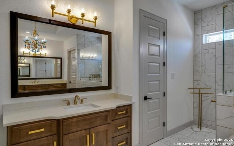 321 Vista View Place, Spring Branch, TX 78070, 6 Habitaciones Habitaciones , ,6 BañosBaños,Residential,En Venta,321 Vista View Place,0,1848603