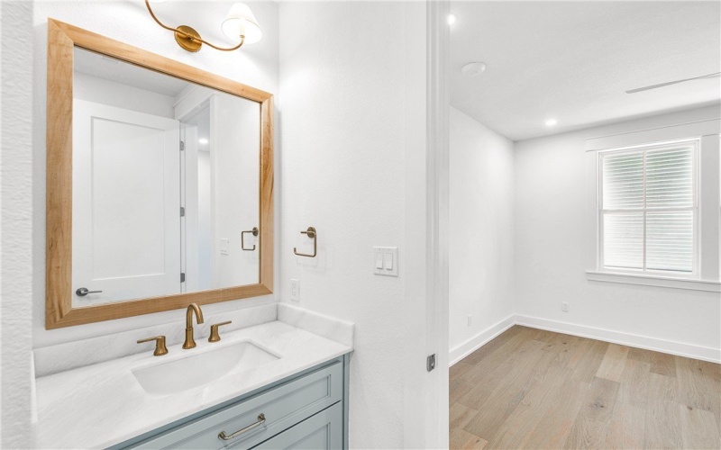 136 W Cotter Avenue unit: 5 #5, Port Aransas, TX 78373, 2 Habitaciones Habitaciones , ,2 BañosBaños,Residential,En Venta,136 W Cotter Avenue unit: 5,0,463751