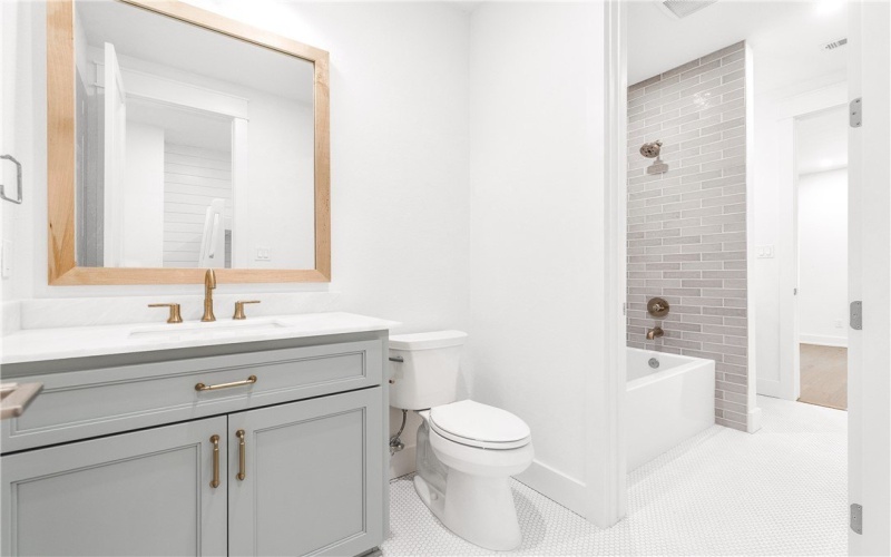 136 W Cotter Avenue unit: 5 #5, Port Aransas, TX 78373, 2 Habitaciones Habitaciones , ,2 BañosBaños,Residential,En Venta,136 W Cotter Avenue unit: 5,0,463751